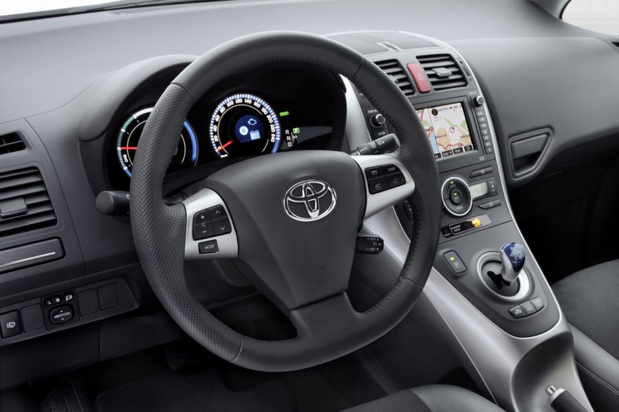  Toyota Auris HSD 2010 года  (фото 37 из 111)